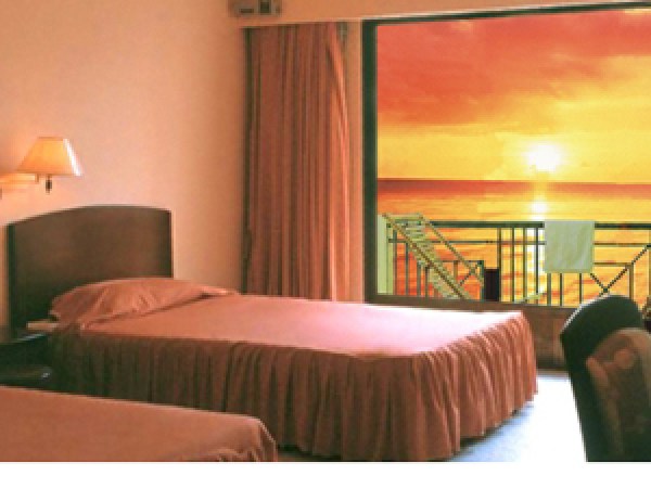 phu-quoc-saigon-hotel-room